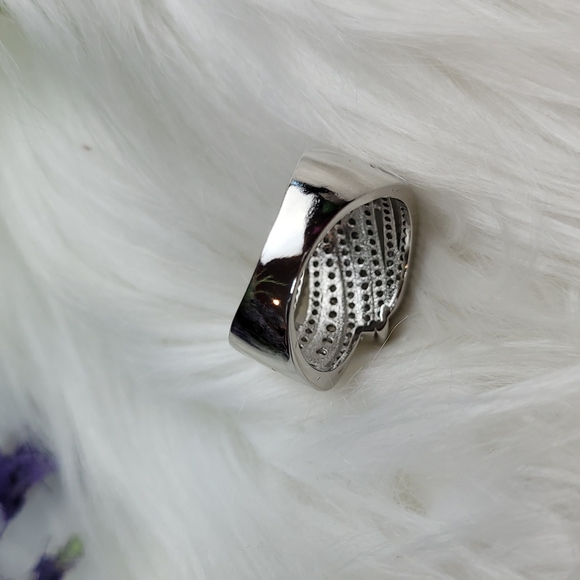 COPY - MARILYN MONROE COLLECTION FROM ZALES - Picture 5 of 8